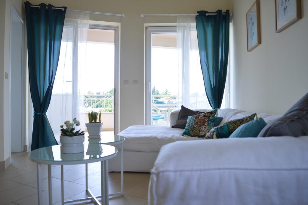 Apartments Nautica Novigrad Istria Habitación foto